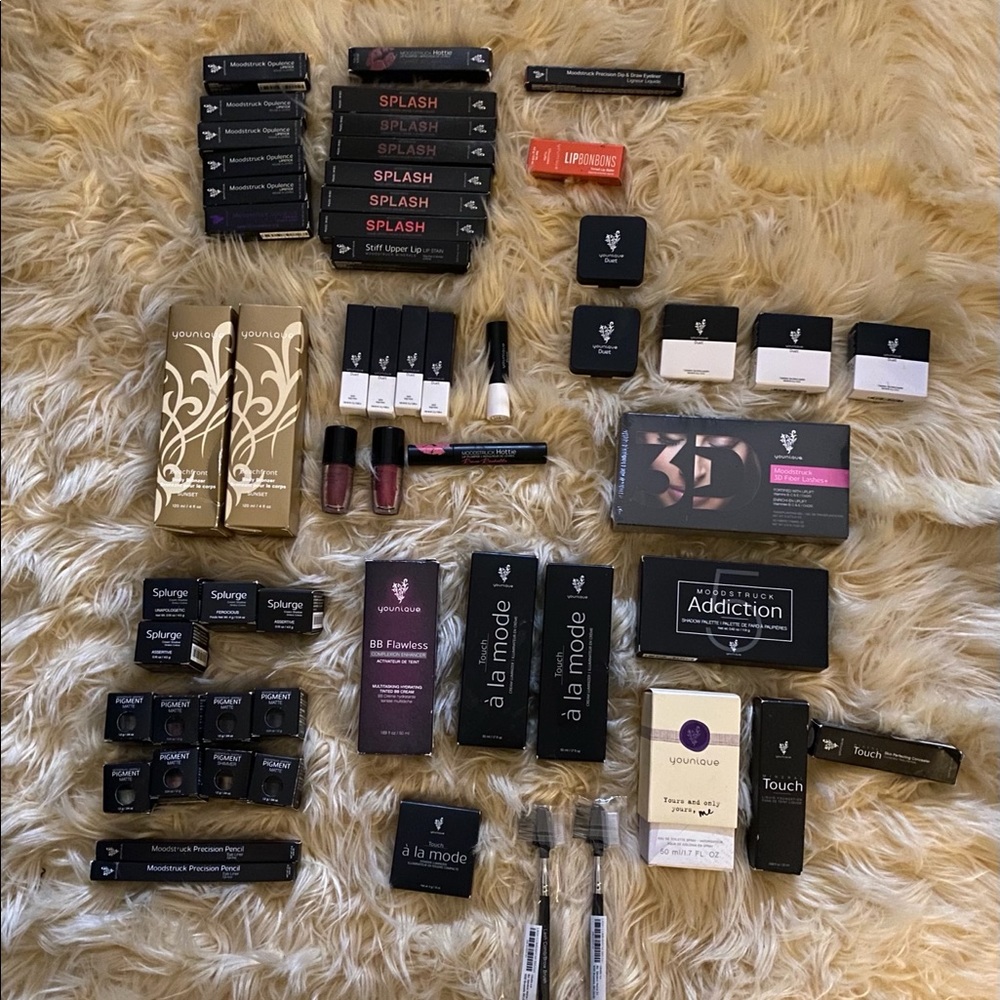 ALL MUST GO! BNIB  younique makeup!